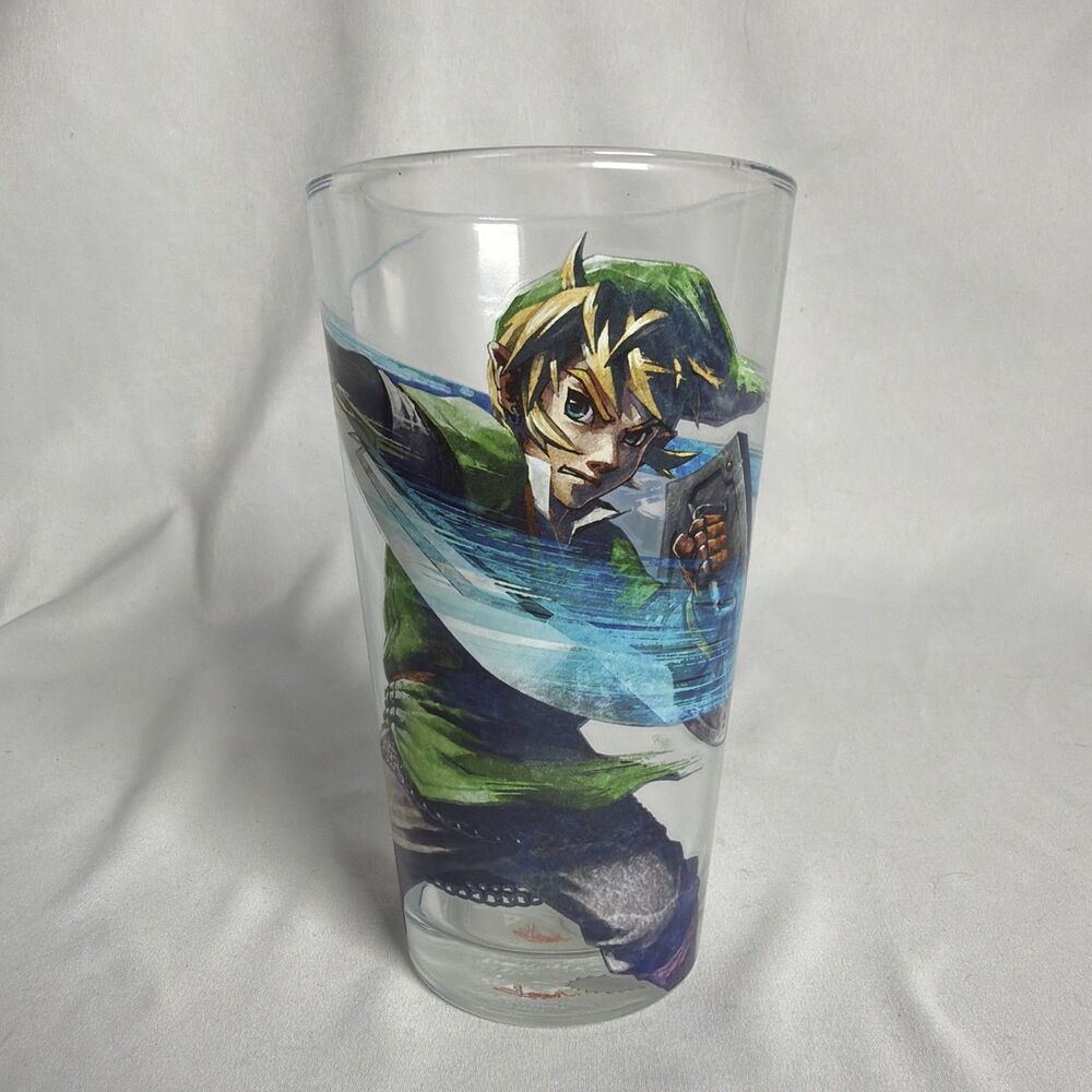 2017 The Legend Of Zelda Official Nintendo Licensed Product 16 oz Pint Glass Cup